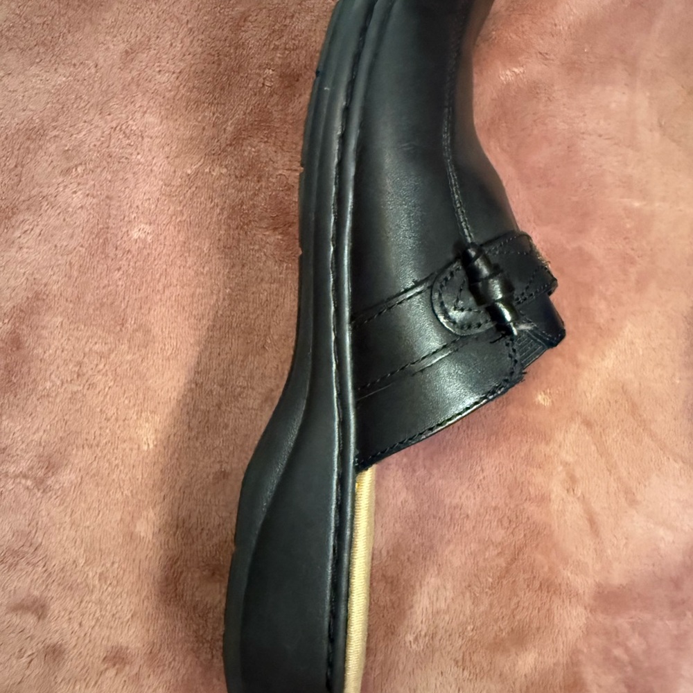 Clarks Black Leather Slip-On Mules with Decorative Stitching - Picture 7 of 7